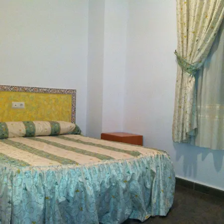 La Escapada Uleila Del Campo